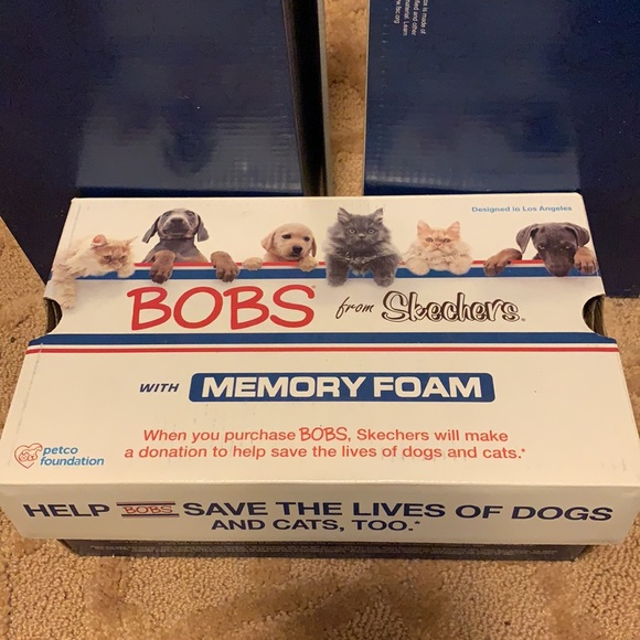 NWT Bob’s Skechers Memory Foam Woof Lounge *BENEFITS ANIMALS* - Picture 12 of 12